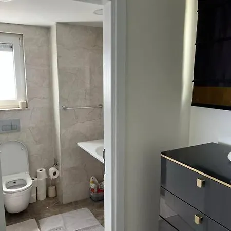 4+1 With Private Pool And Garage Villa *